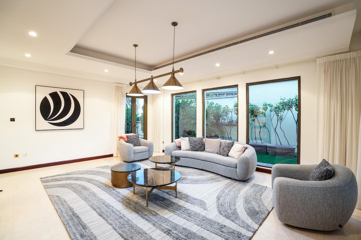 Luxury 4BHK+Maids, Private Beach and Pool Access - 4