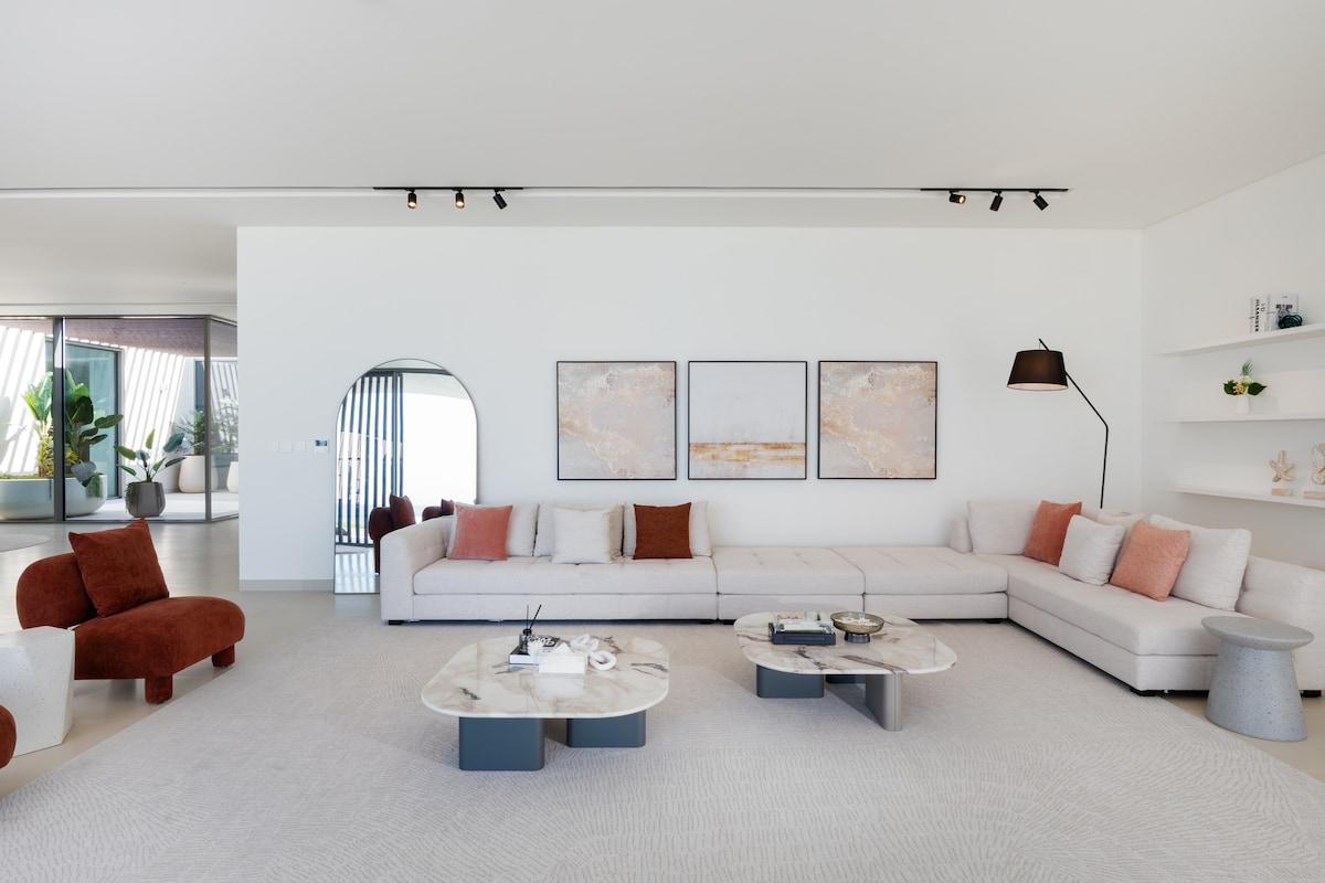 Luxury 4BR Villa | Private Pool & Beach | Al Zorah - 3
