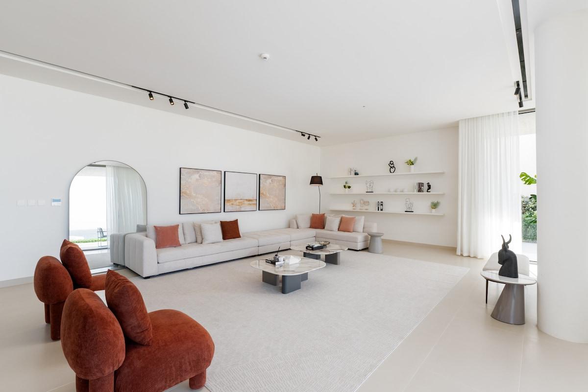 Luxury 4BR Villa | Private Pool & Beach | Al Zorah - 4
