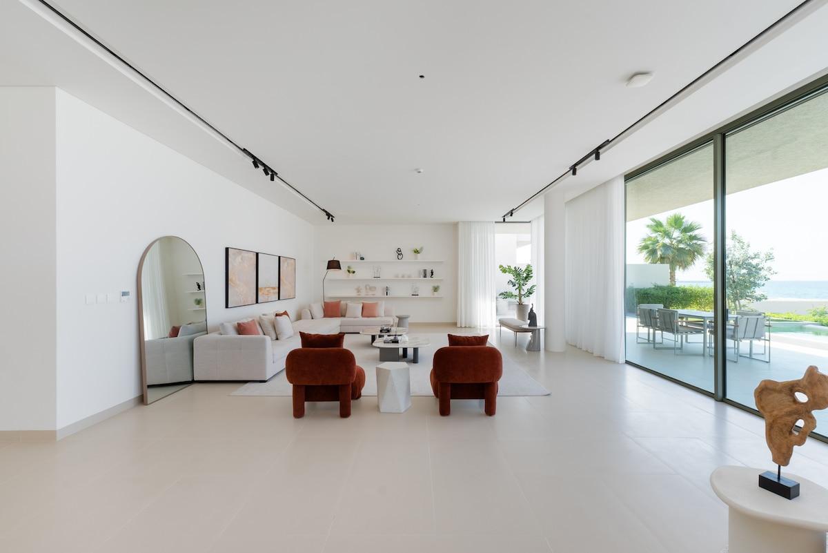 Luxury 4BR Villa | Private Pool & Beach | Al Zorah - 5