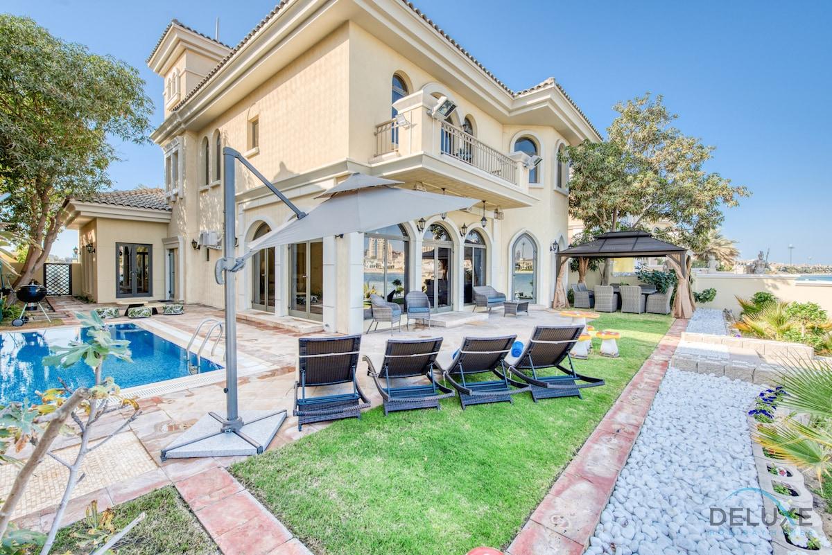 Resort-like Stay Beachfront & Skyline Views w/Pool - 3