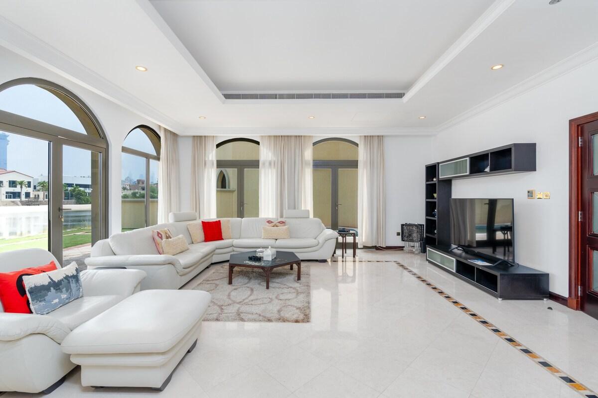 Exclusive 4BR Villa w/ Private Pool & Beach - 2