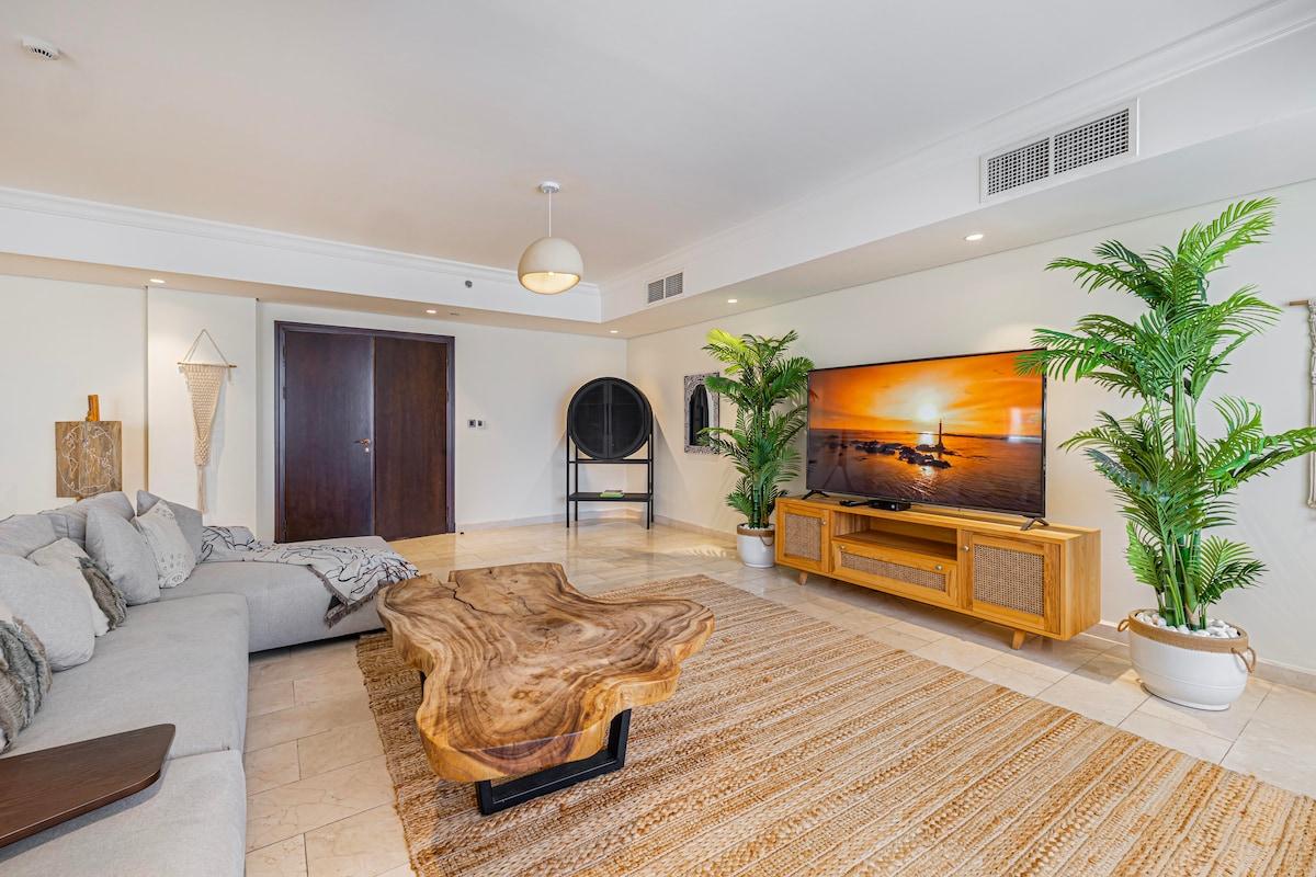 7 BDR Luxury Villa in Palm Jumeirah - 3