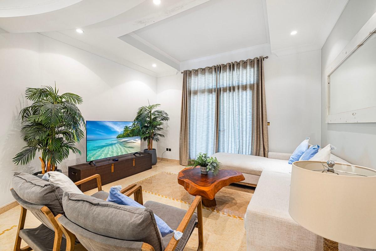Sea view 6 BDR luxury villa maid and driver room - 3