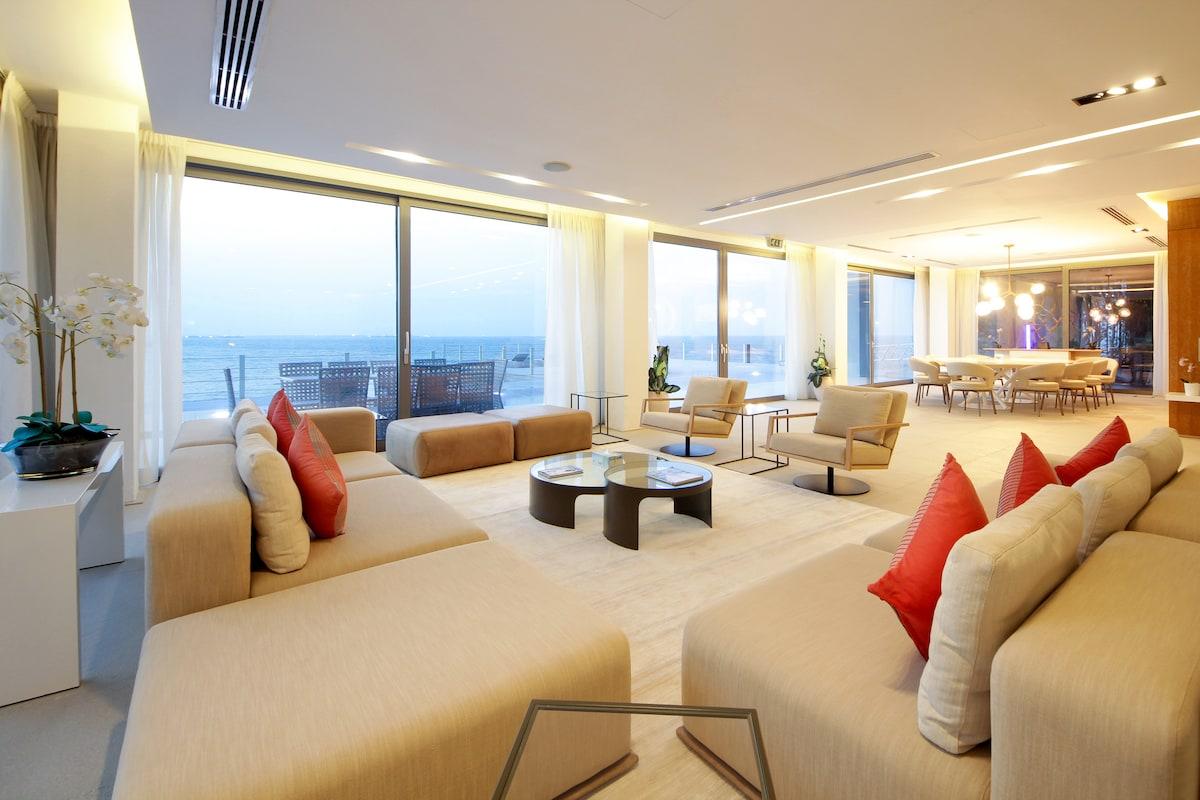 Luxurious Overwater Villa Escape on Nurai Island - 2