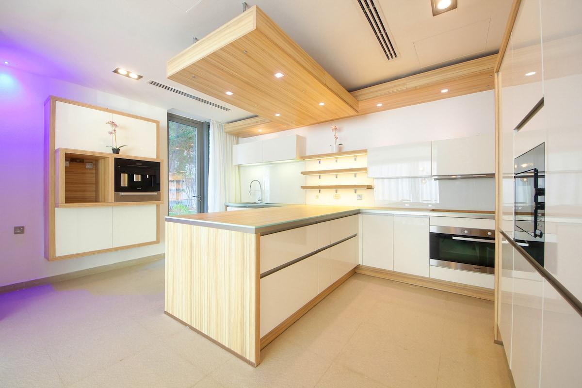 Luxurious Overwater Villa Escape on Nurai Island - 4