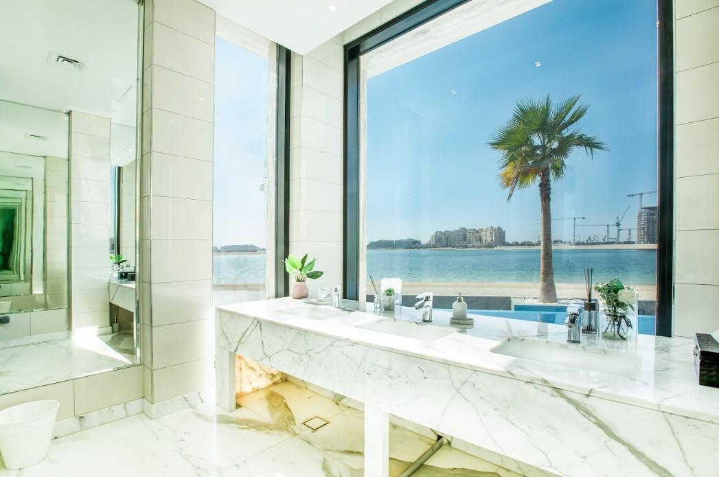 Palm Jumeirah Luxury Escape - 4